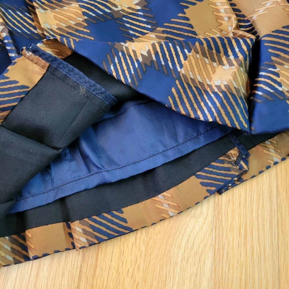Silk Plaid Pleated Knee-length Full Skirt Navy Blue & Caramel Brown Sz 4/6/S/M - Picture 6 of 6
